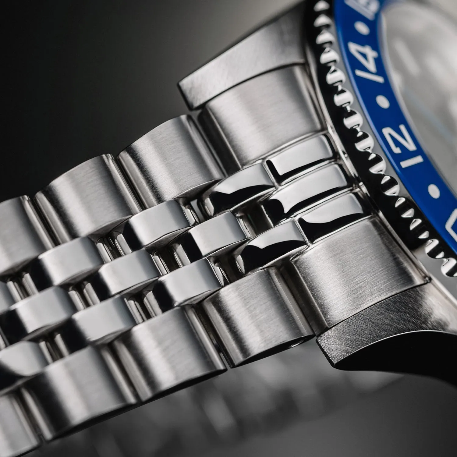 Davosa Ternos Medium PentaLink bracelet acier 18 mm