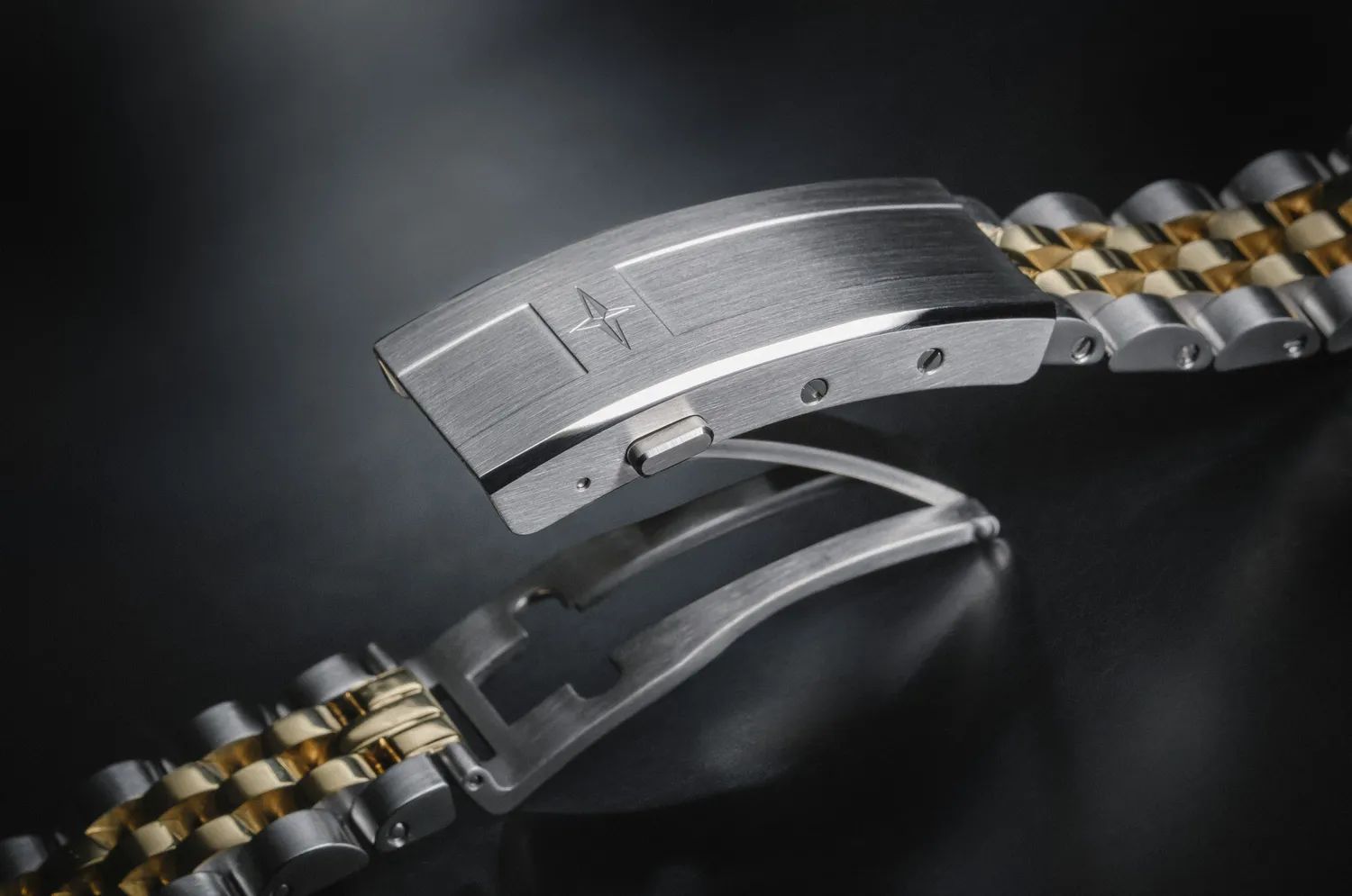 Davosa Ternos Ceramic PentaLink fermoir WaveSlide doré